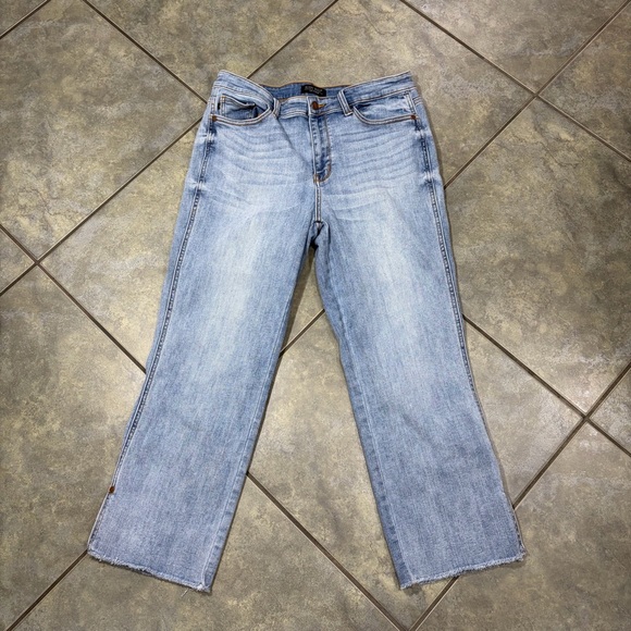 Judy Blue Denim - JUDY BLUE LOS ANGELES STRAIGHT FIT WOMENS JEANS SIZE 15/32 LIGHT WASH 25 INSEAM